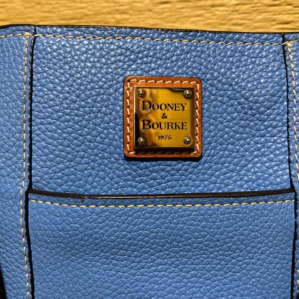 Dooney & Bourke Lexington Tote Pebbled Leather Azure Blue W/Brown Leather EUC - Picture 8 of 8
